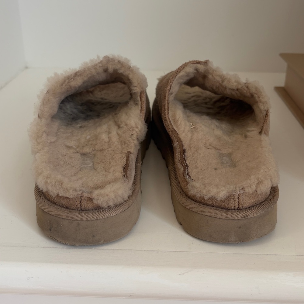 Ugg Slides - image 6